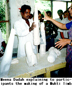 Meena Dadah explaining to participants the making of a Mukti limb.