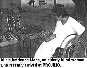 Alicia befriends Mona, an elderly blind woman who recently arrived at PROJIMO. 