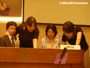 Photo of Mr. Shinichiro Kadokawa(left)