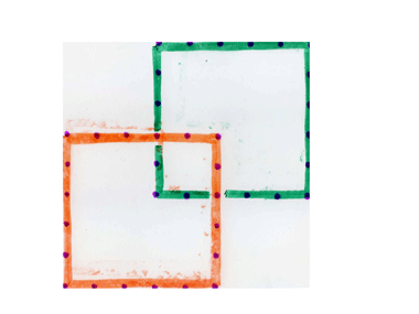 色の違うペンで2つの図を重ねて線を引く。