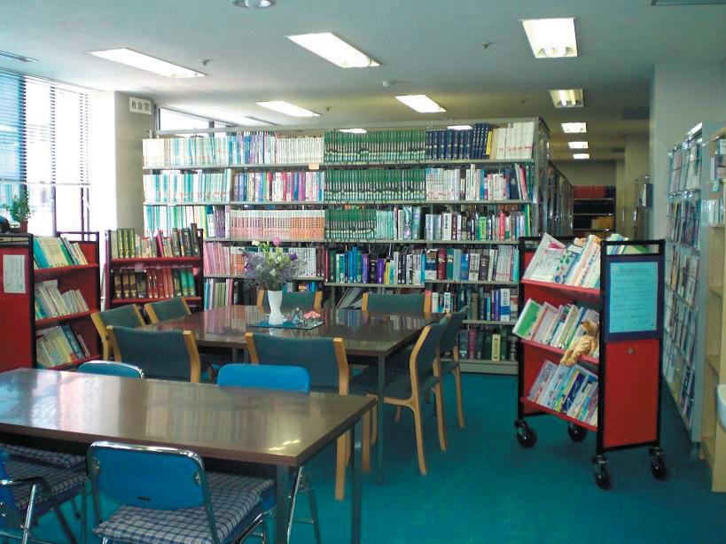 図書室全景