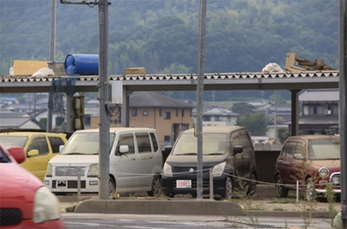 駐車車両の写真