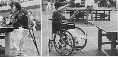 国立身障者更生指導所などで訓練を受けている人たちによる卓球競技の写真