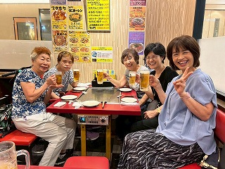お店で前夜祭